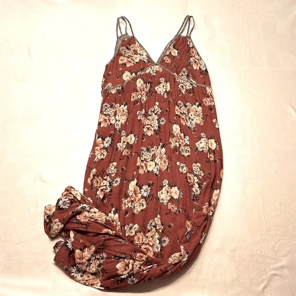 Xhiliration Floral Maxi Dress - Picture 2 of 5